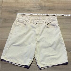 Levi's 550 Relaxed Fit Men's Light Tan Jean Shorts W34